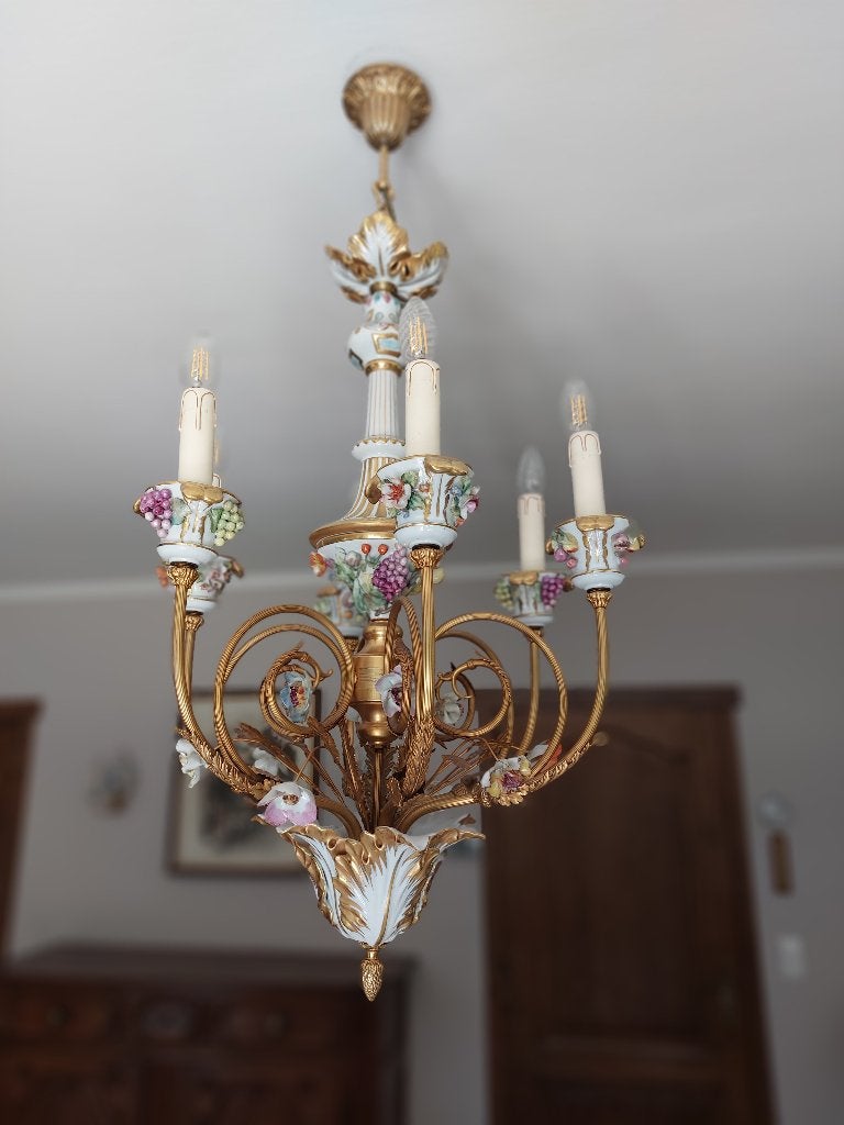 Lustre bronze et porcelaine, Enlèvement, Métal