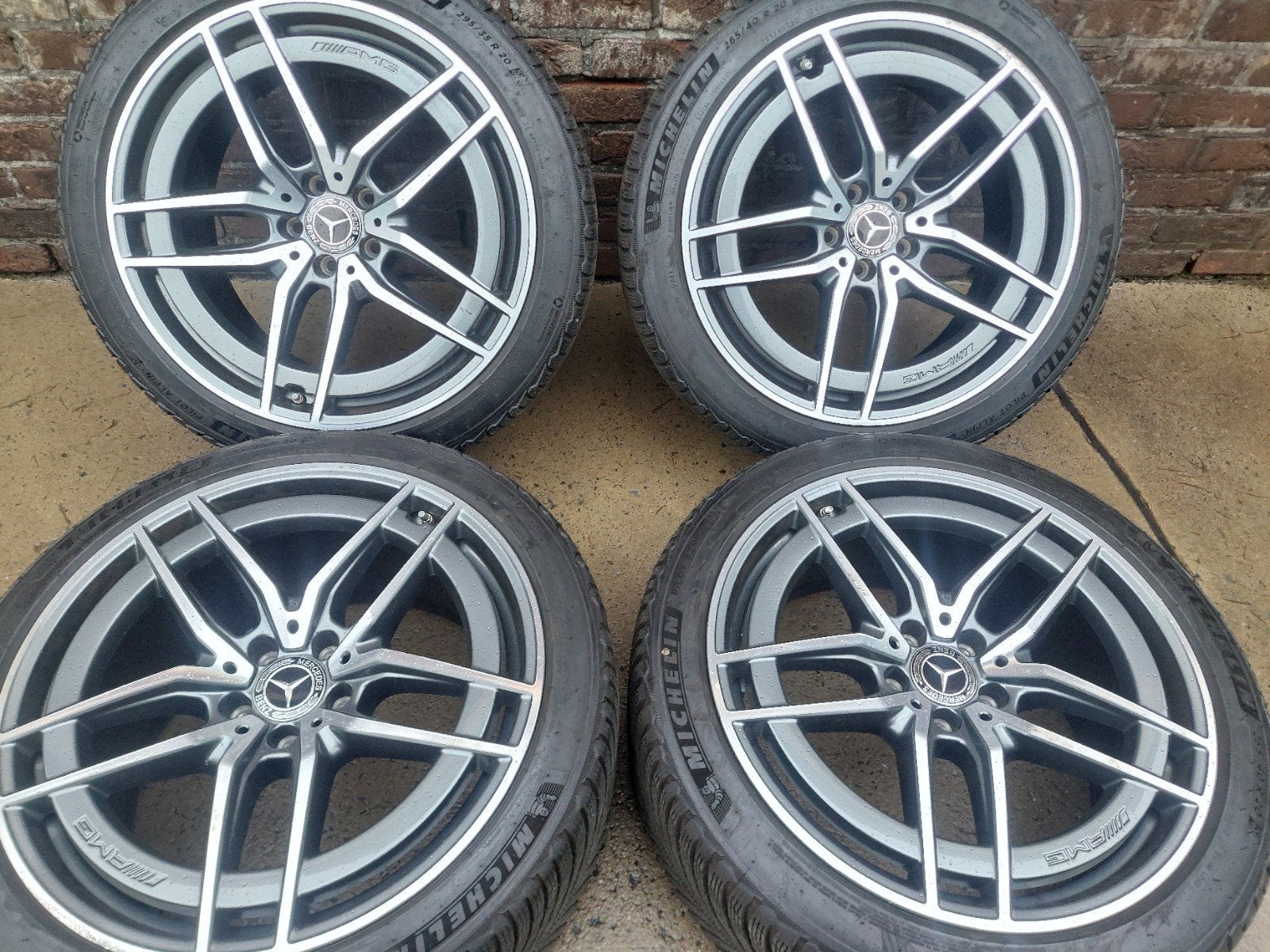 Mercedes-Benz SL R232 AMG 20 pouces, Enlèvement