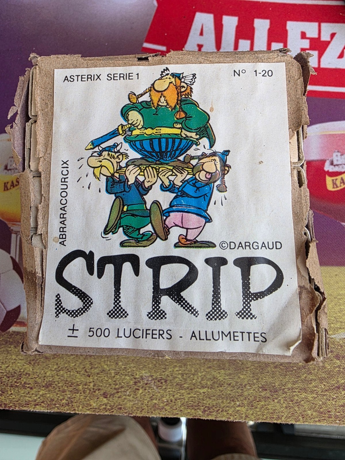 Asterix, Livres, Journaux & Revues, Enlèvement