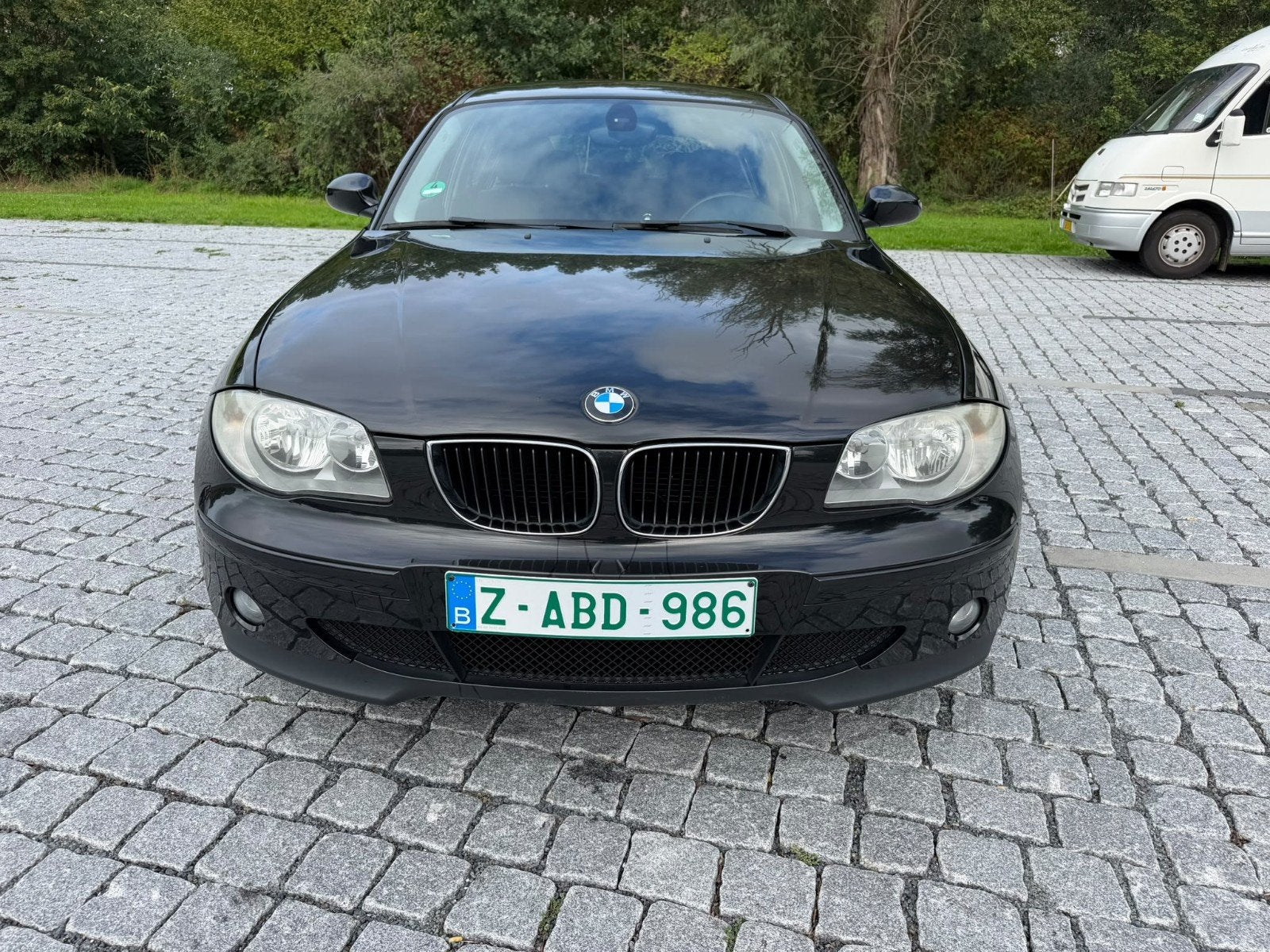 BMW 116I BENZINE EURO4 TOP STAAT 187.000 BLANCO GEKEURD VVK, Autos, Vitres électriques, Entreprise, Noir, 5 portes