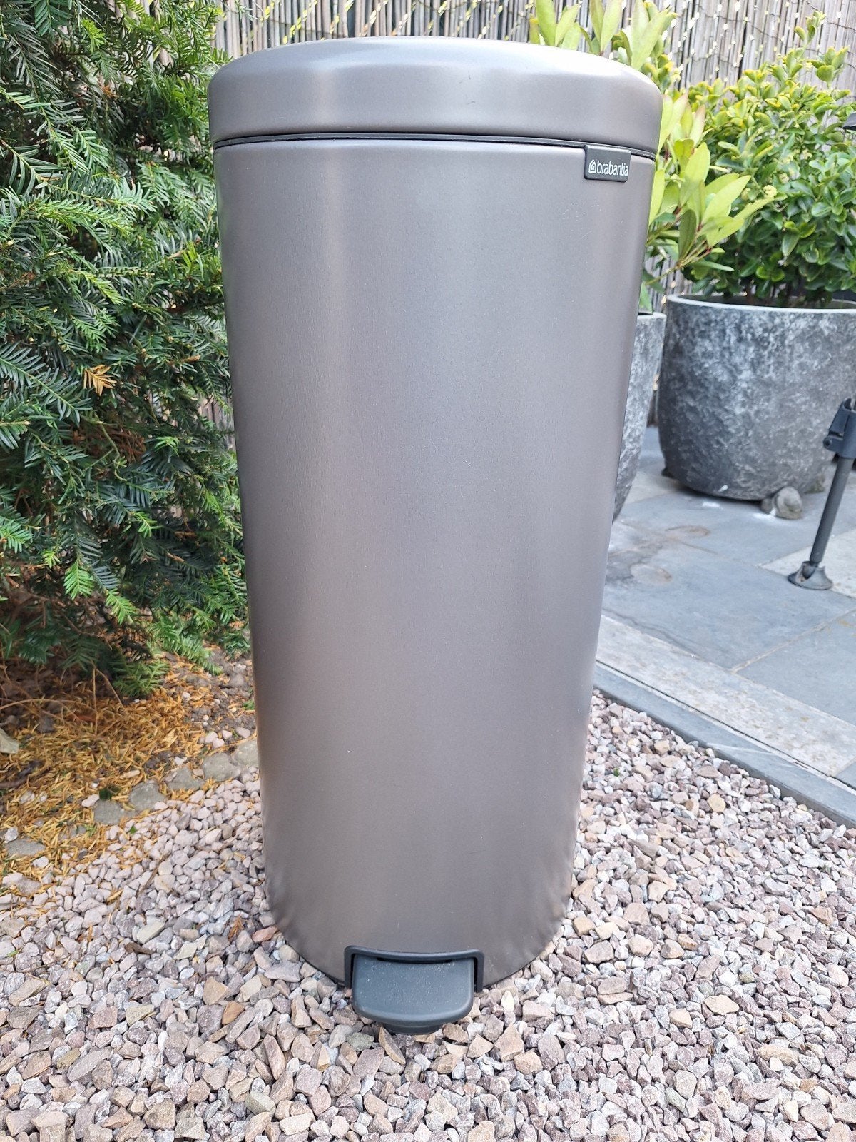 Vuilbak keuken brantania, Ophalen