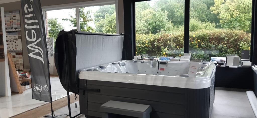 jacuzzis Wellis 2026 full avec services :0476885653, Ophalen, Nieuw, Overige typen