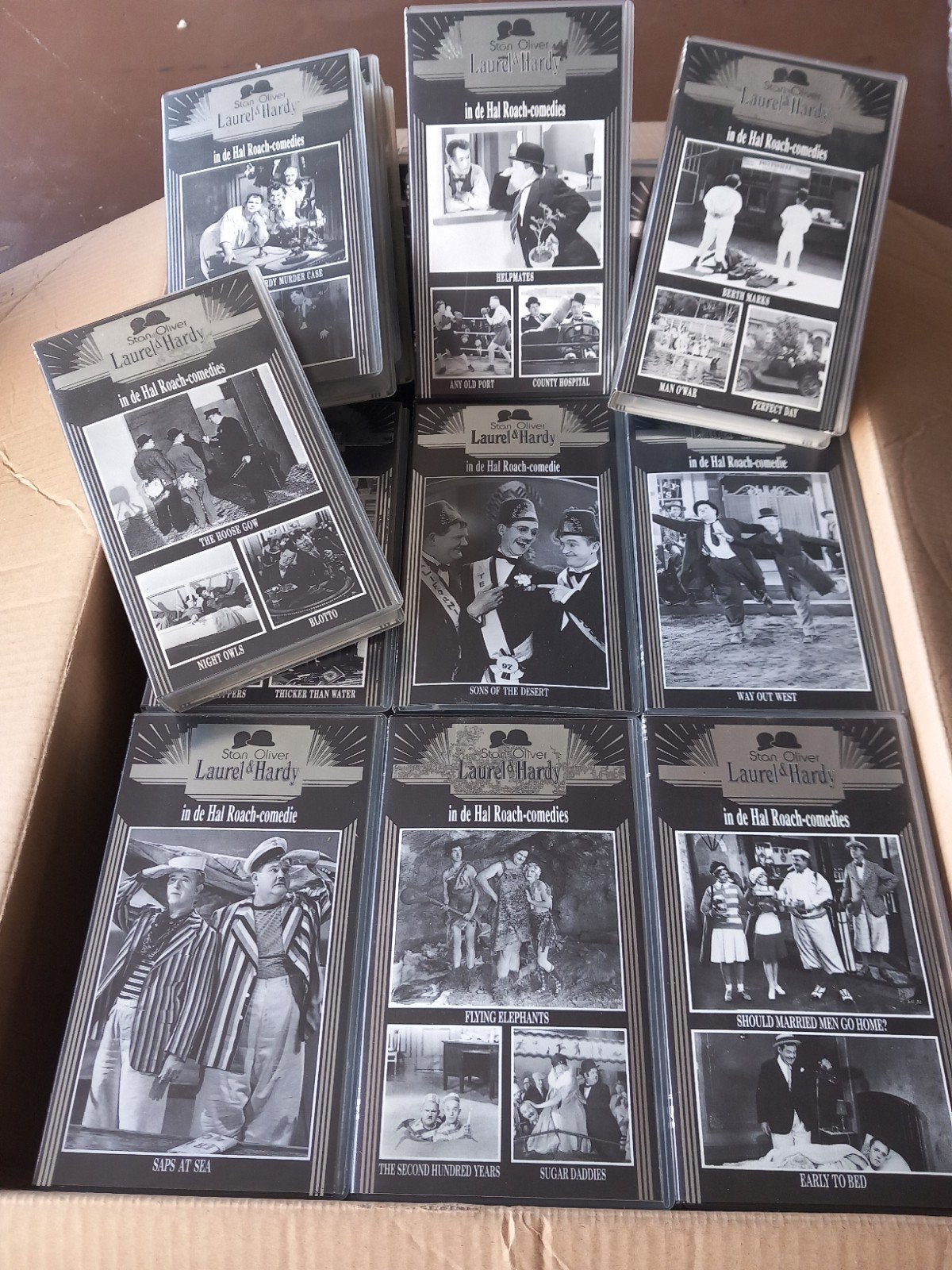 Laurel & Hardy VHS video's reeks, Ophalen, VHS