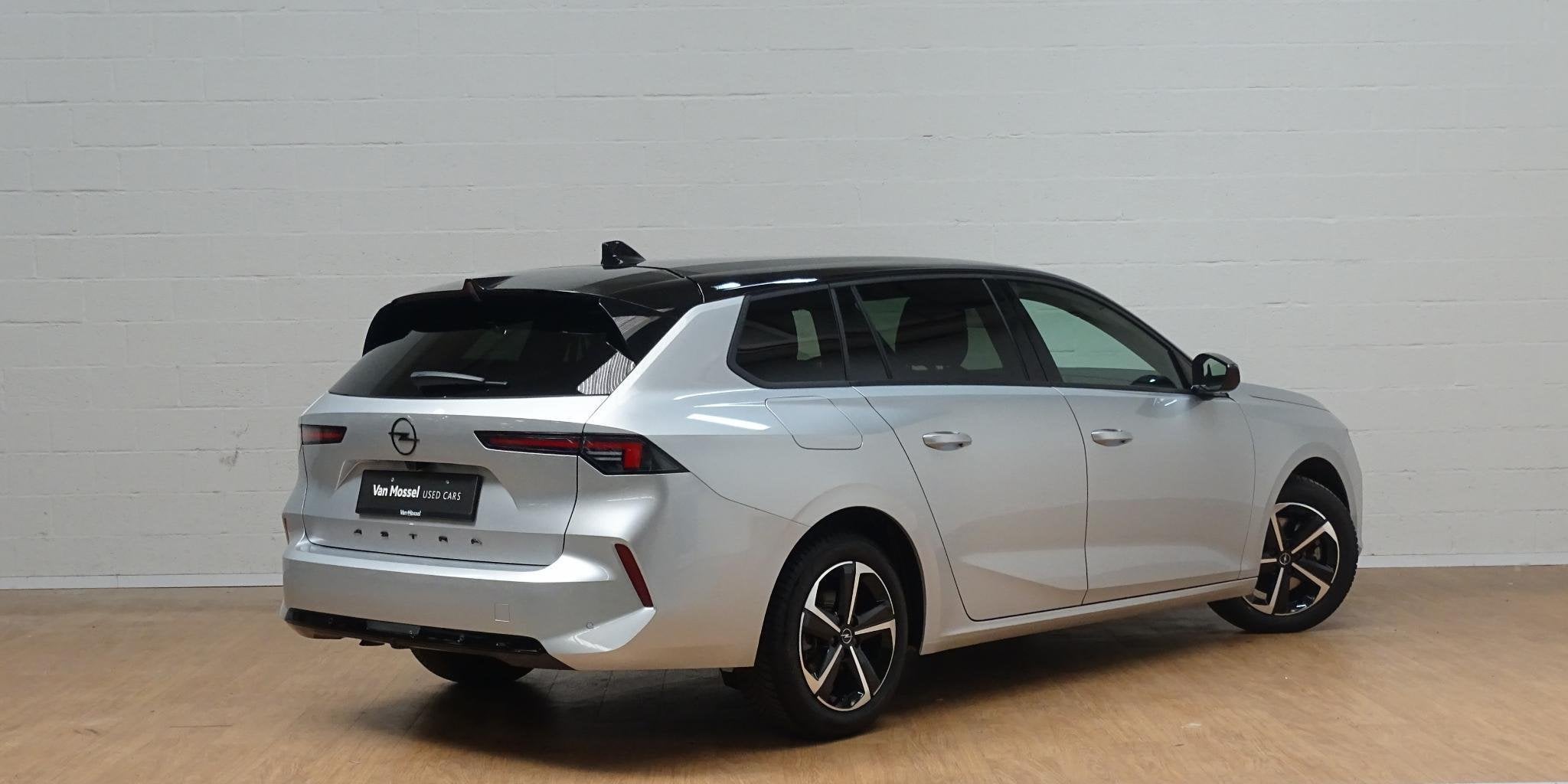 Opel Astra Sports Tourer 1.2 Turbo 96kW S/S GS VERWACHT, Auto's, Voorwielaandrijving, Gebruikt, 129 g/km, https://public.car-pass.be/vhr/8533778d-ef0b-4960-9b43-1cecb8ff39ff