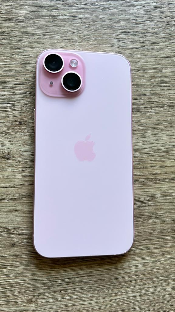 Iphone 15 rose en parfait etat, Enlèvement ou Envoi, Comme neuf, Rose, IPhone 15