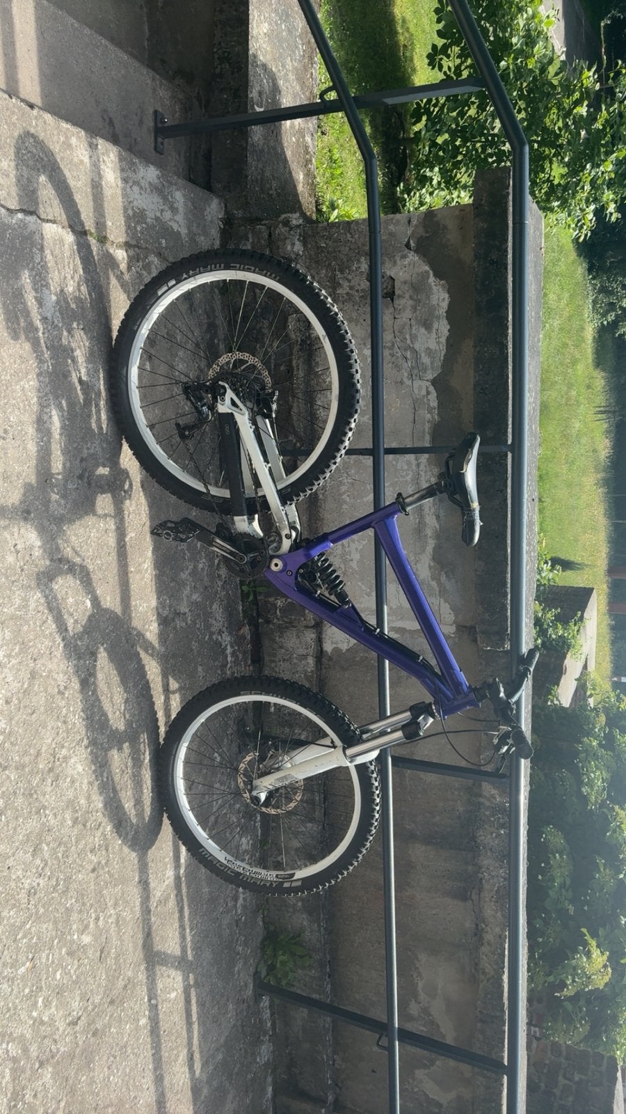 Enduro mtb fully custom build, Fietsen en Brommers, Ophalen, 24 inch of meer, Gebruikt, Stuur 360° draaibaar