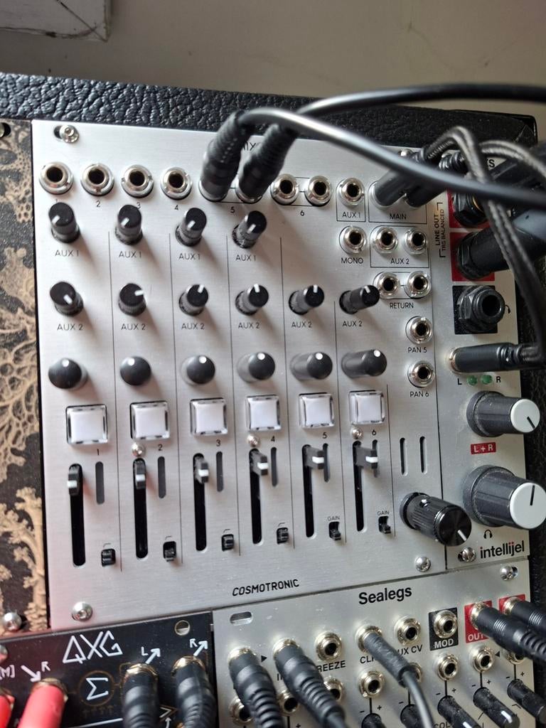Cosmix pro - eurorack stereo mixer, Muziek en Instrumenten, Synthesizers, Ophalen of Verzenden