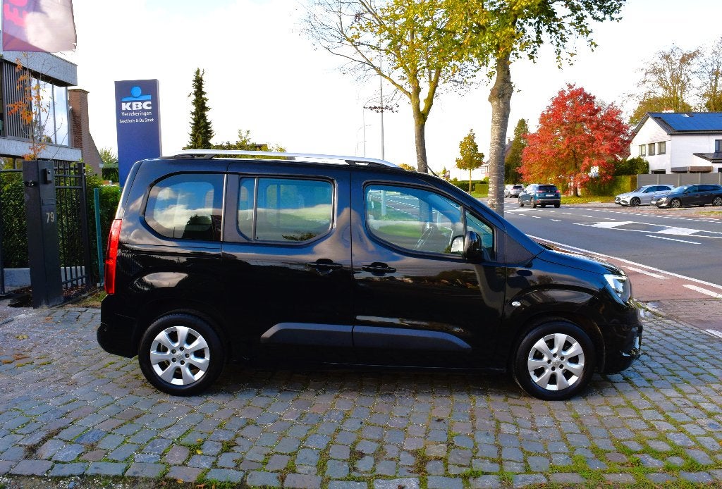 Opel Combo Life 1.5TD/GPS/CAMERA/HISTORY/GARANTIE, Voorwielaandrijving, 75 kW, 4 cilinders, 109 g/km