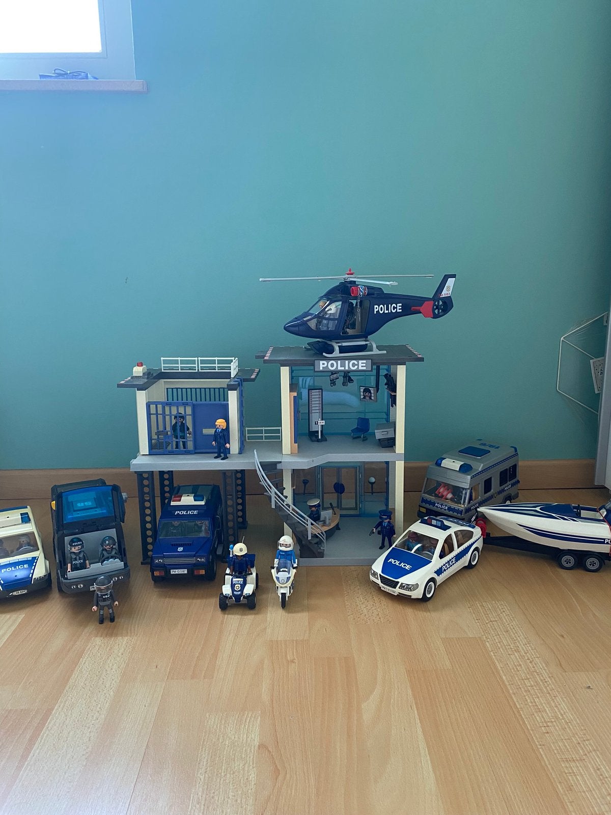 Playmobil politie met helikopter en auto’s, Ophalen
