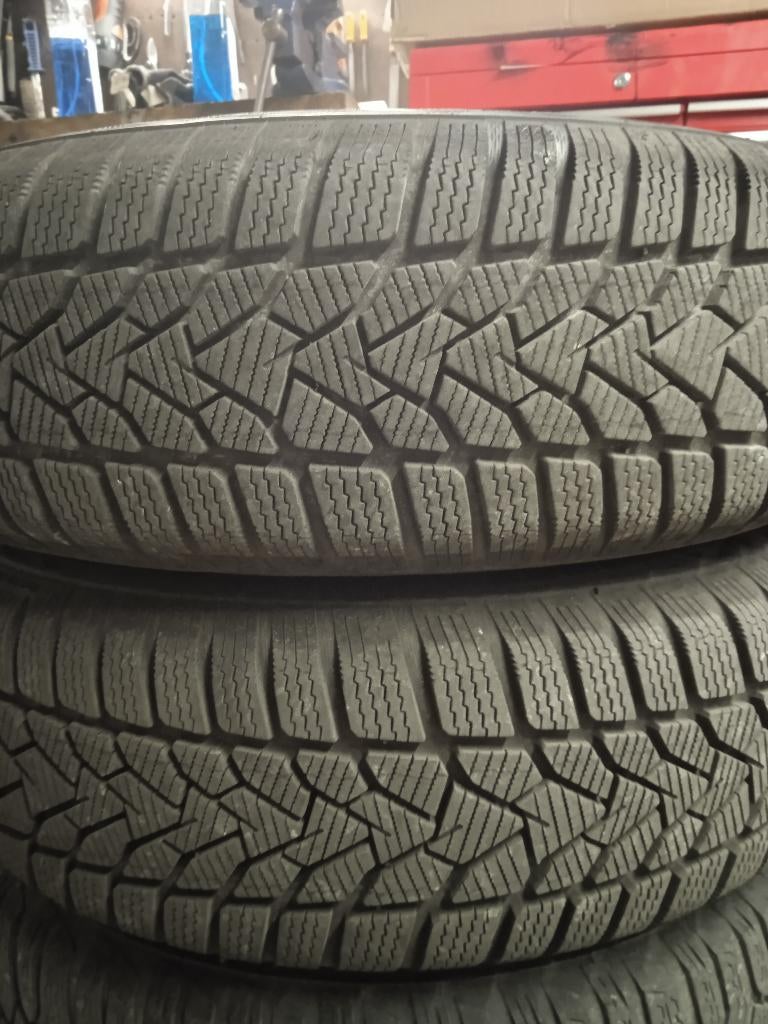 4 Jantes avec 2 pneus hiver neufs peugeot 208 et citroen c3, 15 pouces, Pneus et Jantes, Pneus hiver, Véhicule de tourisme