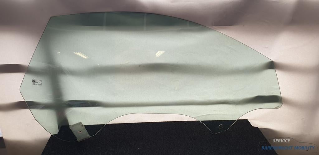 Vitre de porte droite d'origine pour Opel Tigra B TT cabriol, Opel Automobile GmbH, Opel, Bahnhofsplatz 1
65423  Russelsheim am Main, DE