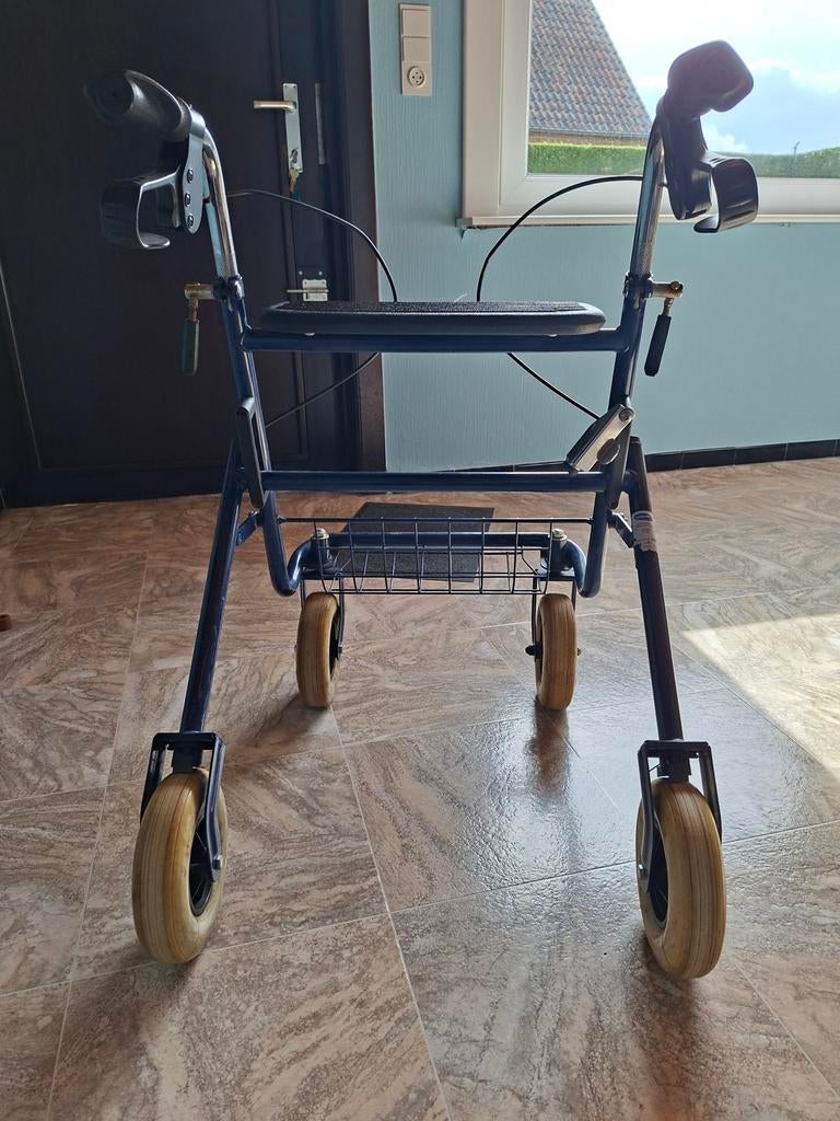 Dichtklapbare rollator met remmen, Ophalen, Opvouwbaar, Gebruikt