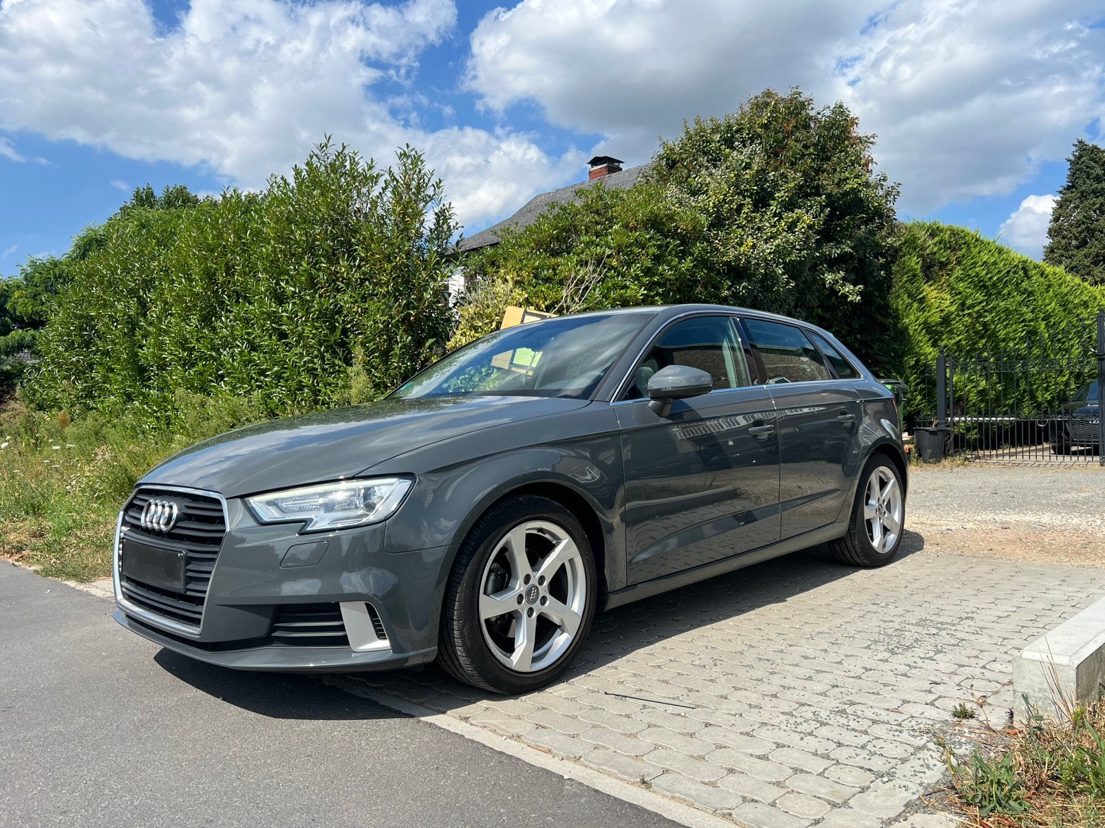 Audi A3 Sportback / Automaat / 2019 / 97170 km / 1J Garantie, Auto's, Dealer onderhouden, Stof, 1280 kg, 5 zetels