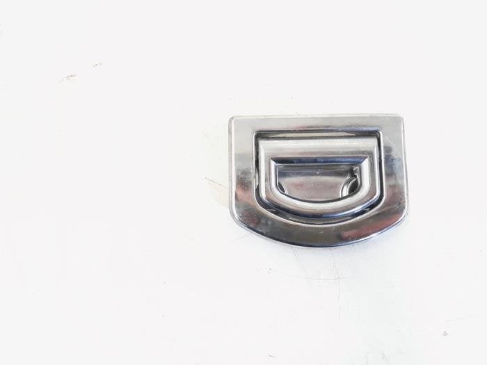 Crochet de fixation sol d'un Volkswagen Golf Plus, Volkswagen, -, 3 mois de garantie, Utilisé