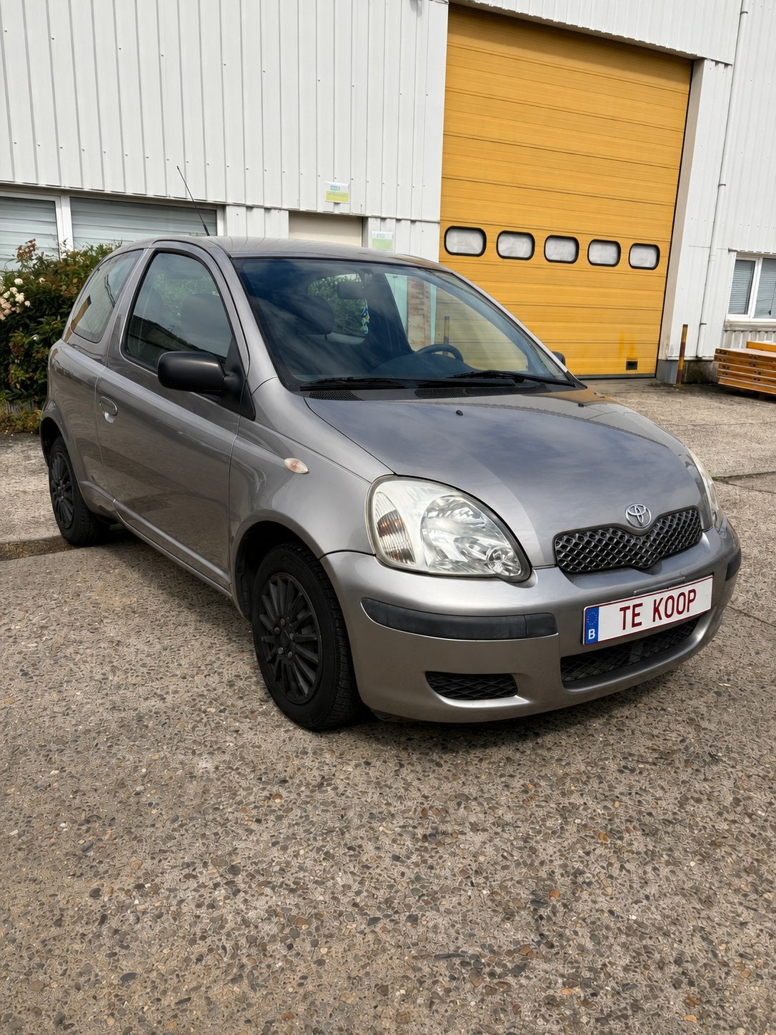 Toyota Yaris 1.0 VVT-i Idols, Auto's, Toyota, Voorwielaandrijving, Stof, Elektrische ramen, Handgeschakeld