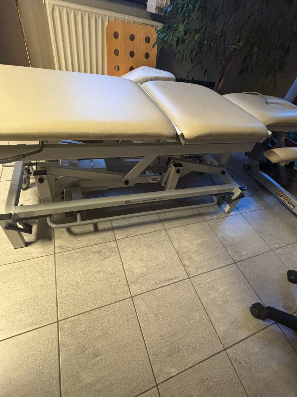 Table de massage articulée et électrique, Enlèvement, Comme neuf, Table de massage
