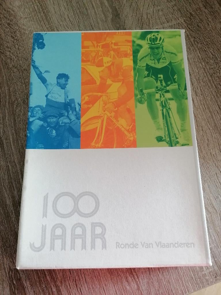 box 3 boeken " 100 jaar ronde van vlaanderen ", Ophalen, Lopen en Fietsen, Zo goed als nieuw, Luc Schoonjans