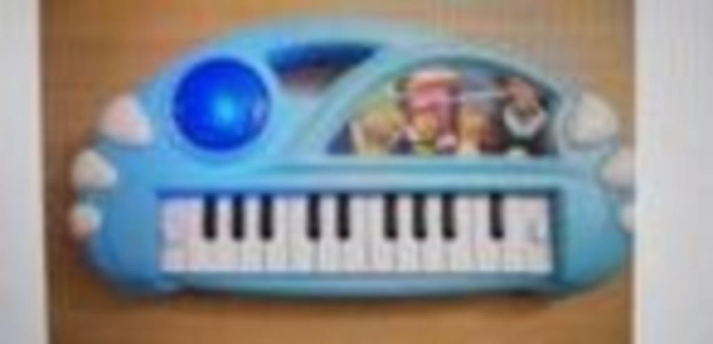 kinderpiano met licht en geluid, Ophalen, Zo goed als nieuw, Ontdekken, Met licht