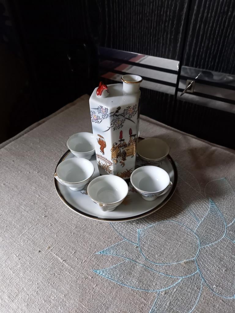 Sevice a Saké . 6 pers., Maison & Meubles, Enlèvement, Comme neuf