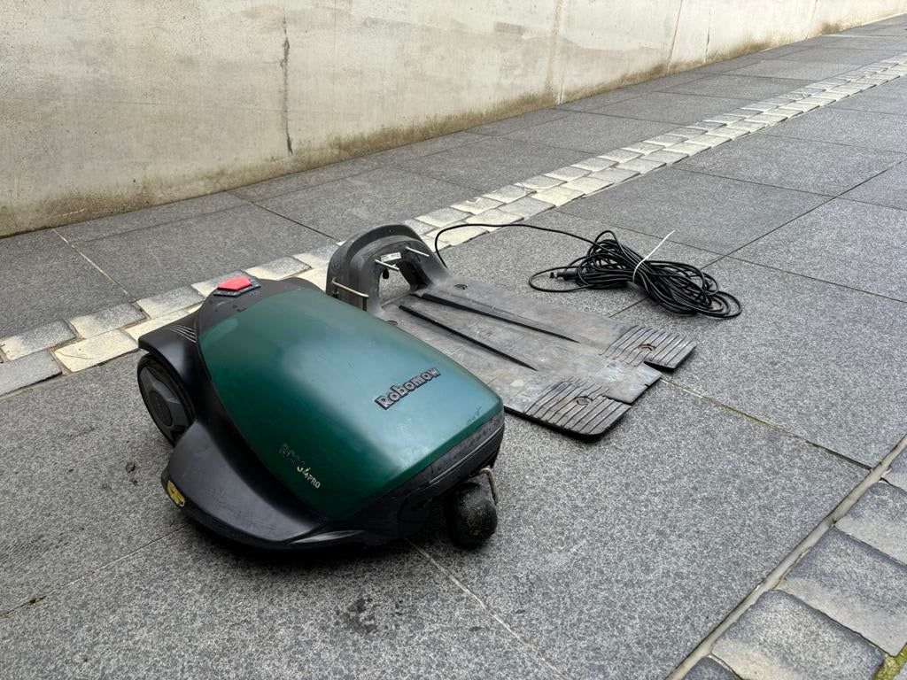 Robomow RC304 pro, Tuin en Terras, Robotmaaiers, Ophalen, Gebruikt