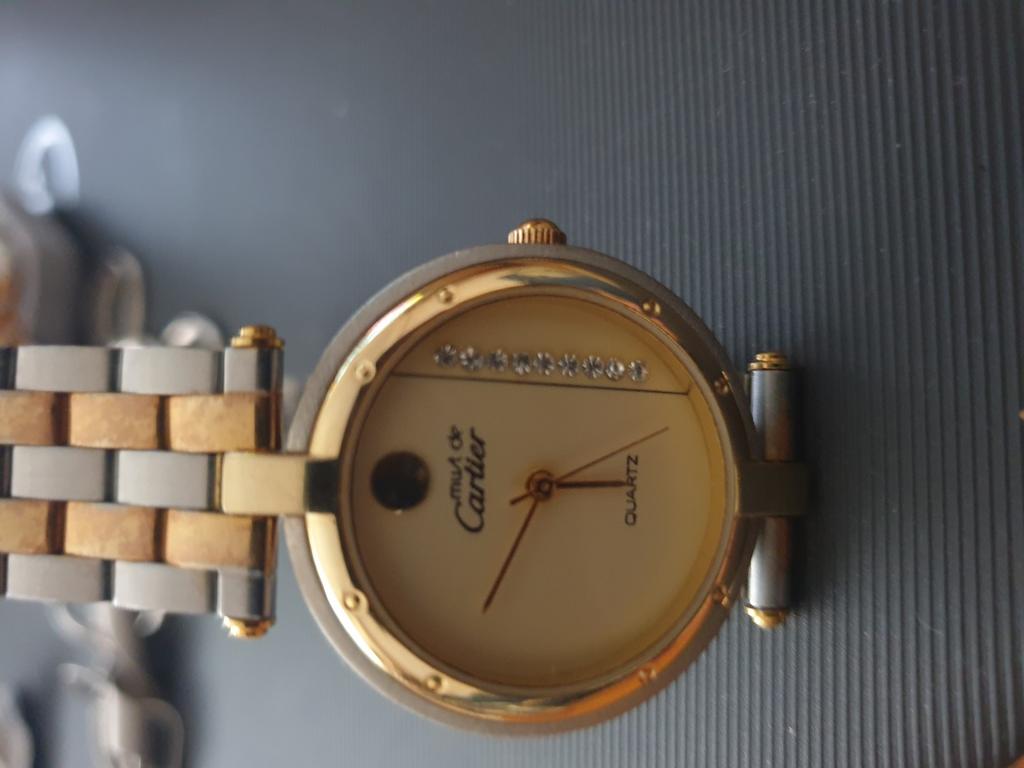 Montre femme Cartier  Quartz, Bijoux, Sacs & Beauté, Enlèvement ou Envoi