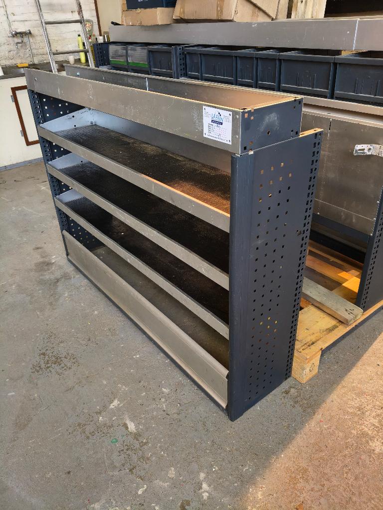 Bott kast (2477) L 153 B 32 H 110 €299, Ophalen, Zo goed als nieuw