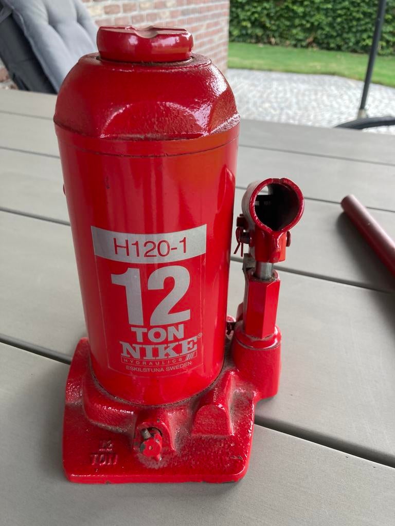 Zweedse Hydraulische potkrik 12 ton nooit gebruikt, Autos : Divers, Prises, Enlèvement, Comme neuf, Prise de pot