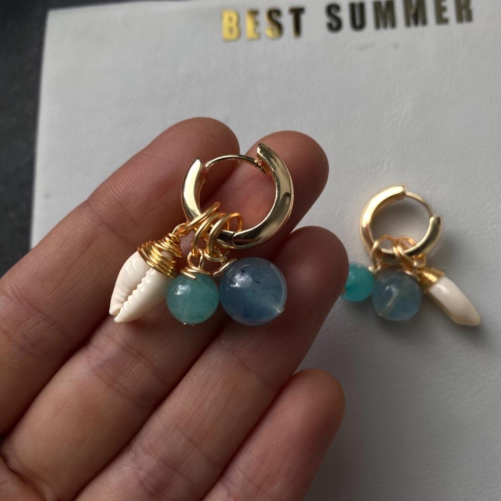 Boucles d'oreilles en forme de coquillage blanc en amazonite, Bijoux, Sacs & Beauté, Boucles d'oreilles, Comme neuf, Pendantes