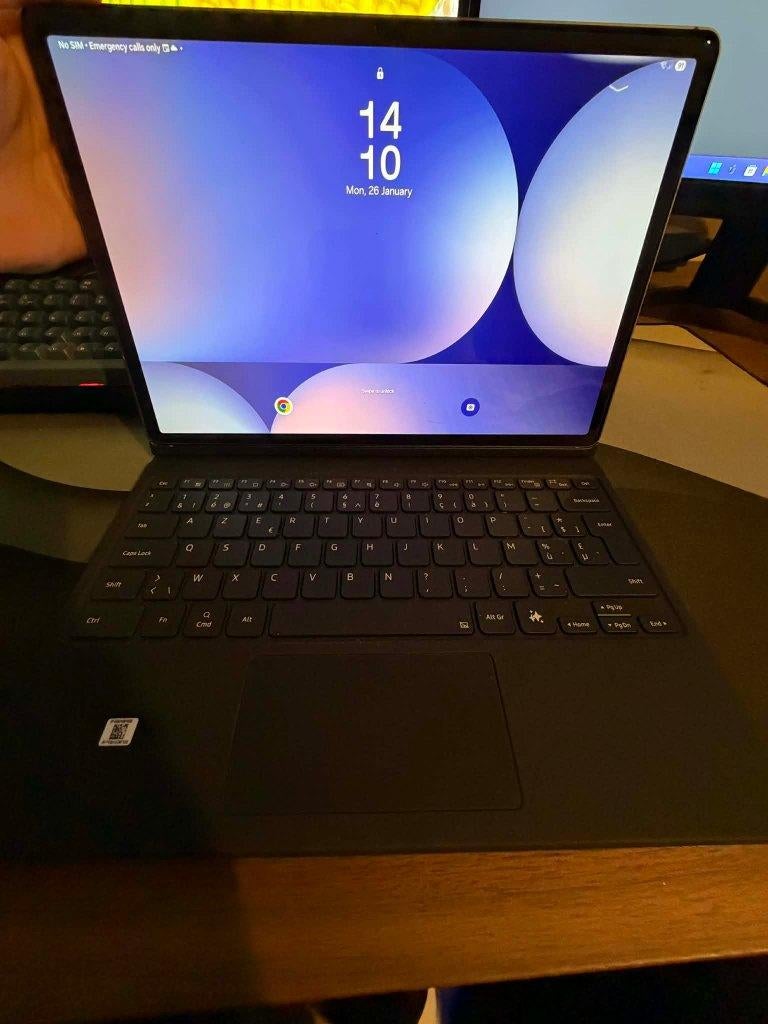 Galaxy Tab S10+ 5G Tablet + Keyboard., Samsung galaxy tablet, 12 pouces, Comme neuf, Enlèvement