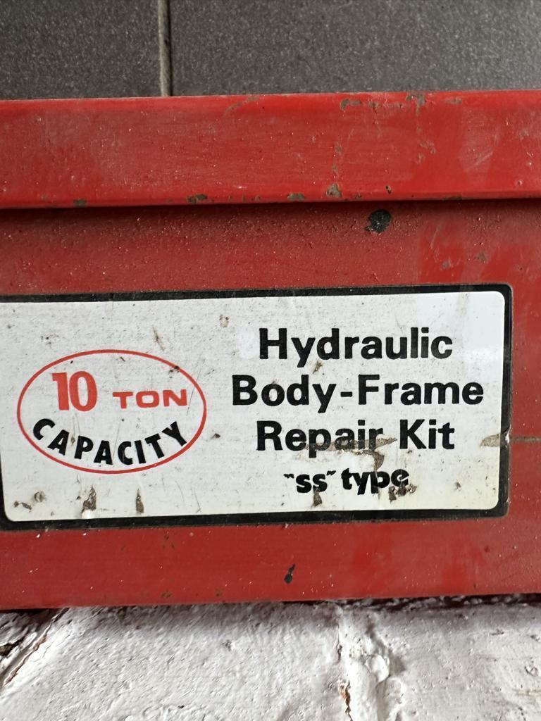 Kit de débosselage hydraulique, Autos : Divers, Outils de voiture, Enlèvement, Utilisé