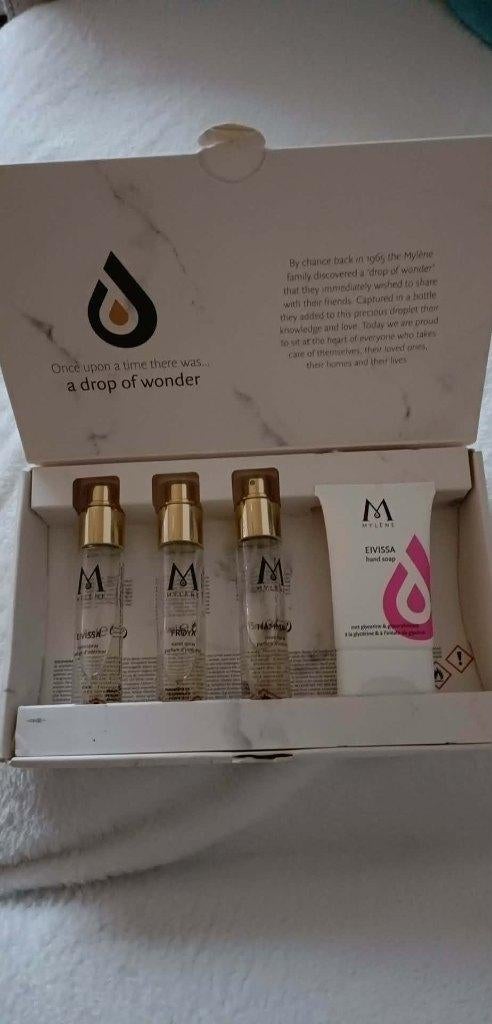 Mylene pakket NIEUW, Bijoux, Sacs & Beauté, Beauté | Soins du corps, Enlèvement ou Envoi, Neuf, Déodorant ou Spray corporel