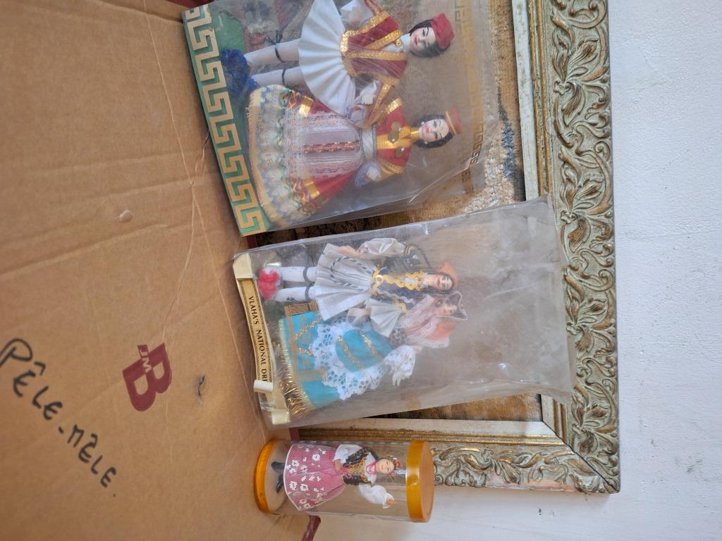 POUPEES FOLKLORIQUES, Collections, Enlèvement, Comme neuf, Autres types
