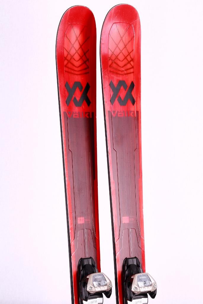 191 skis freeride VOLKL M6 MANTRA 2023, grip walk, Carving, Skis, 180 cm ou plus, Utilisé