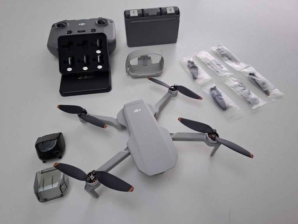 DJI Mini 2 Fly More Combo - perfecte staat - Topconditie, Audio, Tv en Foto, Drones, Ophalen, Cameradrone, 5 tot 10 kilometer