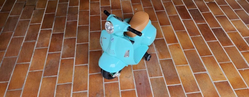 Vespa électrique, Enlèvement, Comme neuf