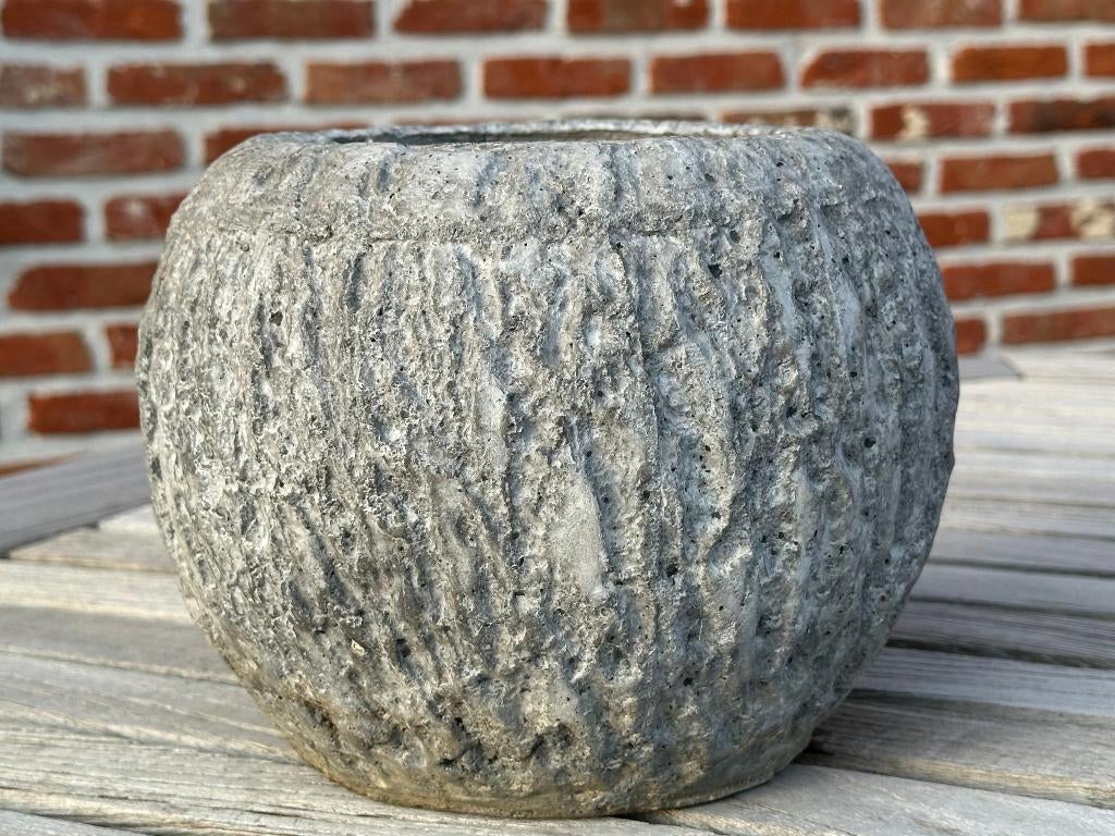 bloempot in ruwe steen - uitstekende staat, Tuin en Terras, Ophalen, Rond, Steen, Binnen
