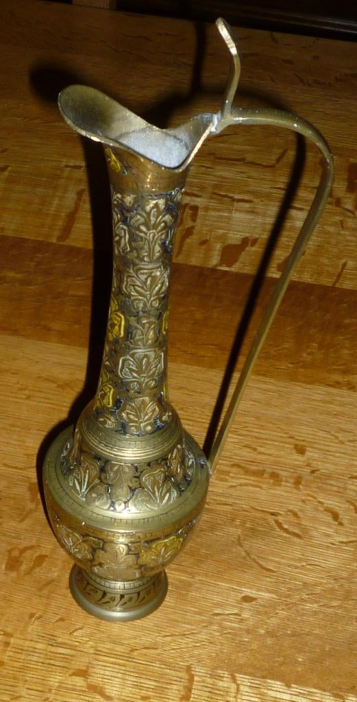 Pichet décoratif marocain en laiton gravé – 30 cm, Antiek en Kunst, Antiek | Brons en Koper, Ophalen
