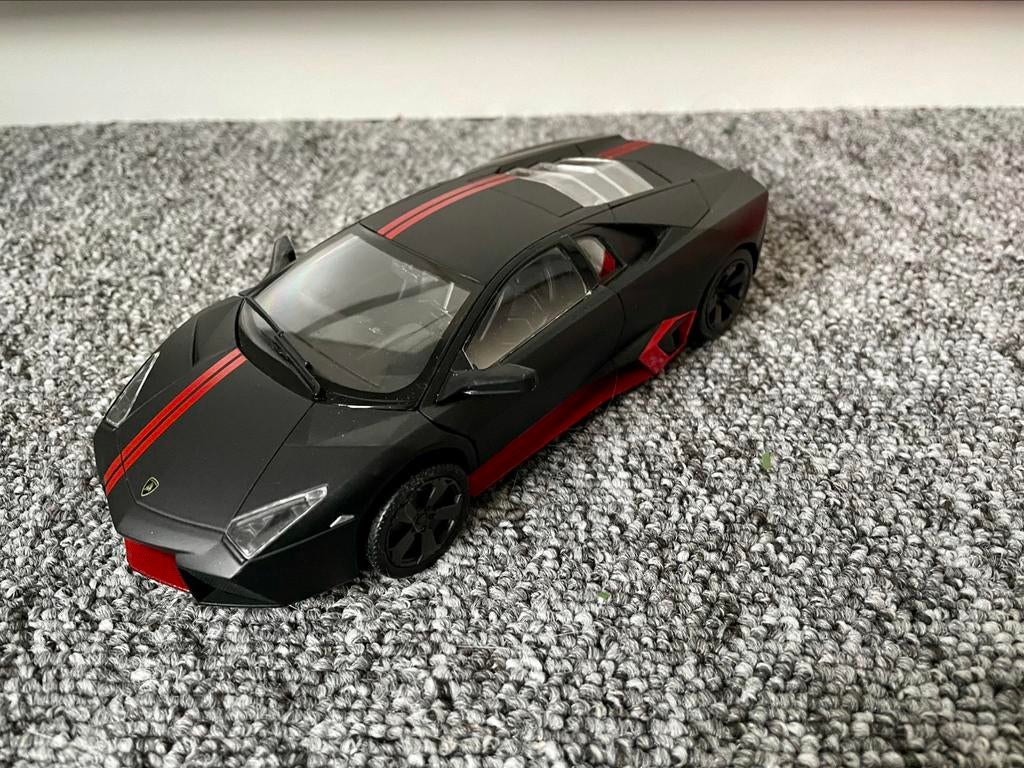Lamborghini reventón en métal 1:24 NEUVE, Hobby & Loisirs créatifs, Neuf
