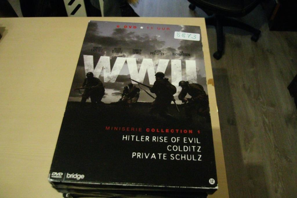 WWII  6 disc box, Ophalen of Verzenden