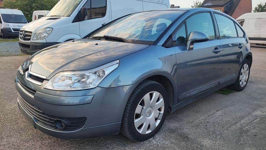 Citroën C4 Benzine 100000 km /0470505042, Auto's, Citroën, Bedrijf, C4, Te koop, Benzine