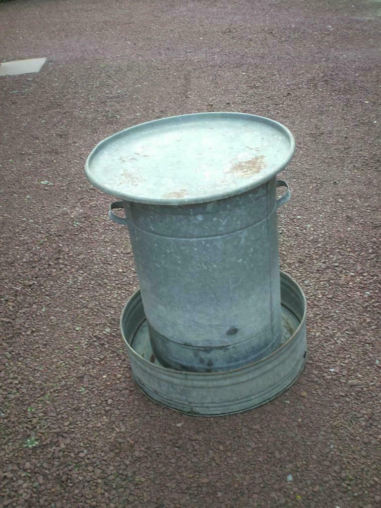 Zinken voederton/silo pluimvee, Dieren en Toebehoren, Ophalen, Pluimvee
