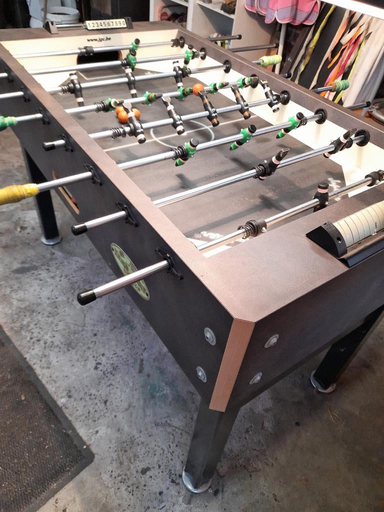 Tafelvoetbal kickertafel jupiter 7ster, Ophalen