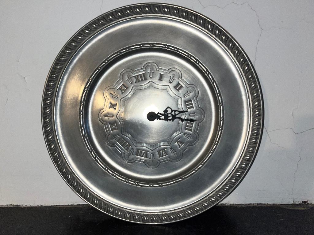Horloge en étain « Posténiers Hutois », Enlèvement ou Envoi