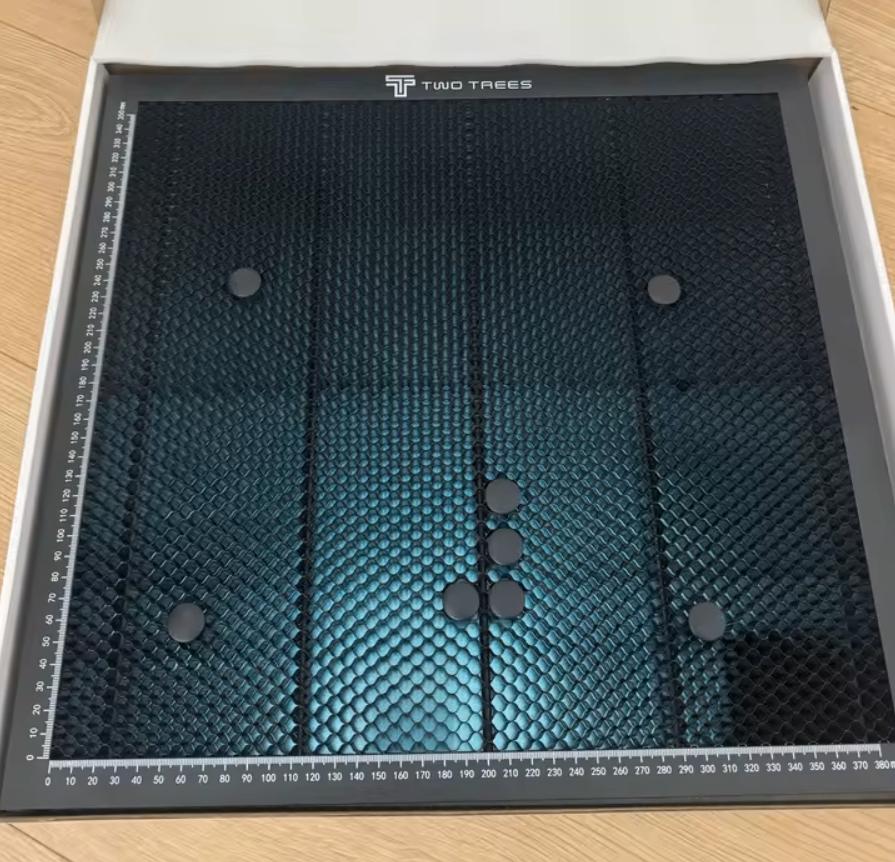 Table Nid d’Abeille 400x400mm pour Graveur Laser, Envoi, Comme neuf
