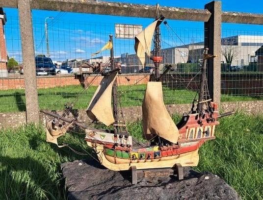 Santa Maria Maquette bateau navire voilier en bois, Enlèvement