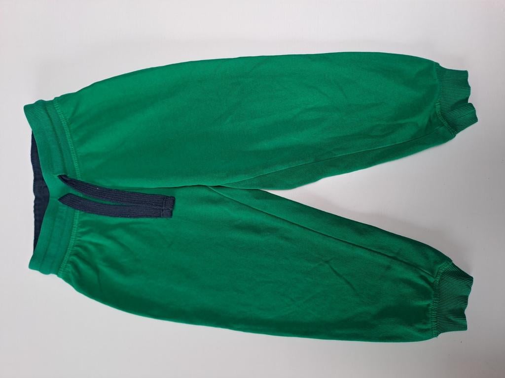 Pantalon de survêtement vert t 98-104, Enfants & Bébés, Vêtements enfant | Taille 98, Utilisé, Garçon, Pantalon, Enlèvement ou Envoi