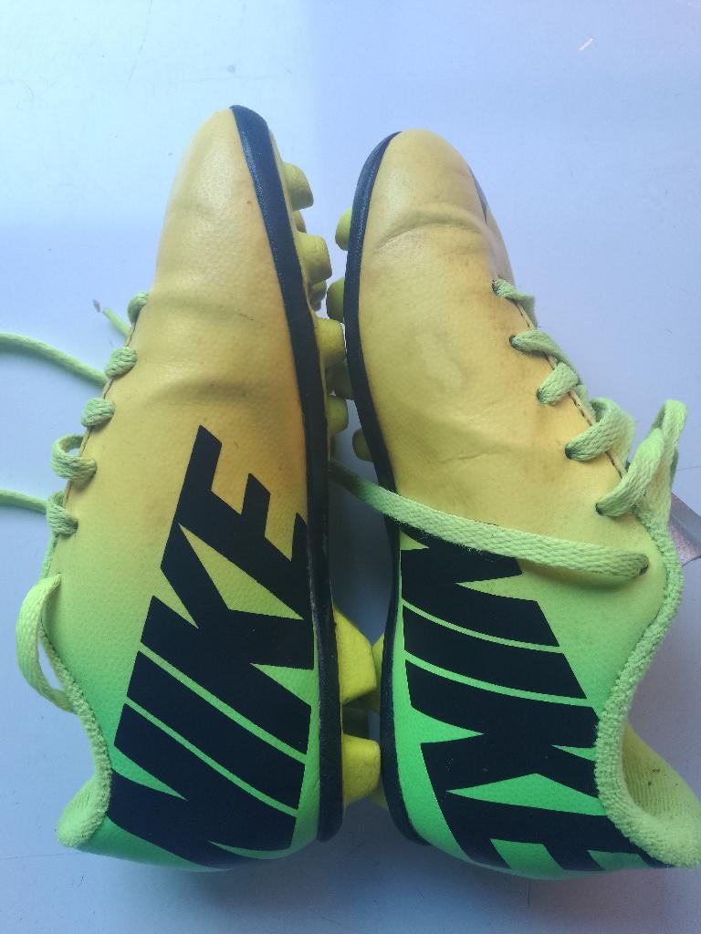 28.5 nike mercurial voetbalschoenen, Envoi, Utilisé, Chaussures