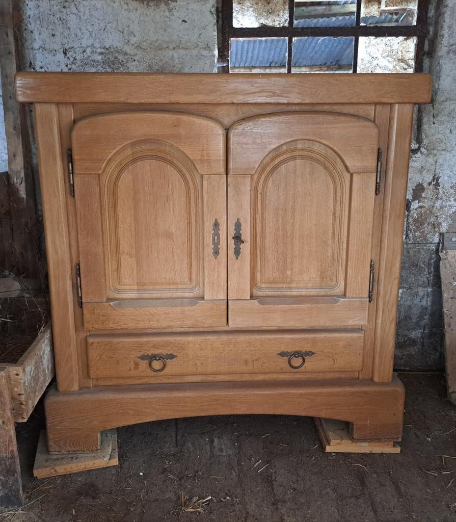 Armoire ancienne en bois massif avec 2 étagères et tiroir, Enlèvement