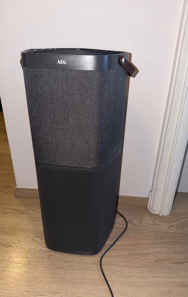 AEG luchtreiniger AX91 air purifier met nieuw filter GRATIS, Ophalen of Verzenden, Zo goed als nieuw, Luchtreiniger