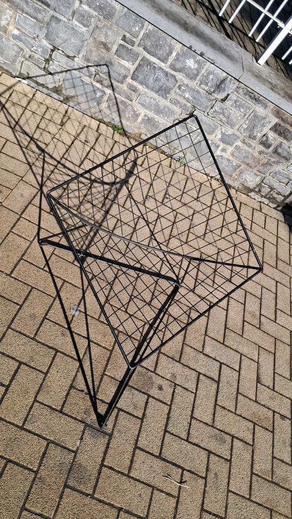 IKEA JÄRPEN original années 80 – fauteuil filaire acier noir, Maison & Meubles, Fauteuils, Enlèvement, Utilisé, Métal, “wire/filiaire” scandinave